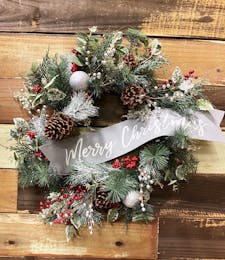 Classic Christmas Wreath (Silk)